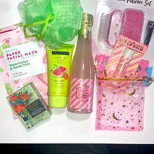 NWT PRETTY in PINK Perfect Gift Set